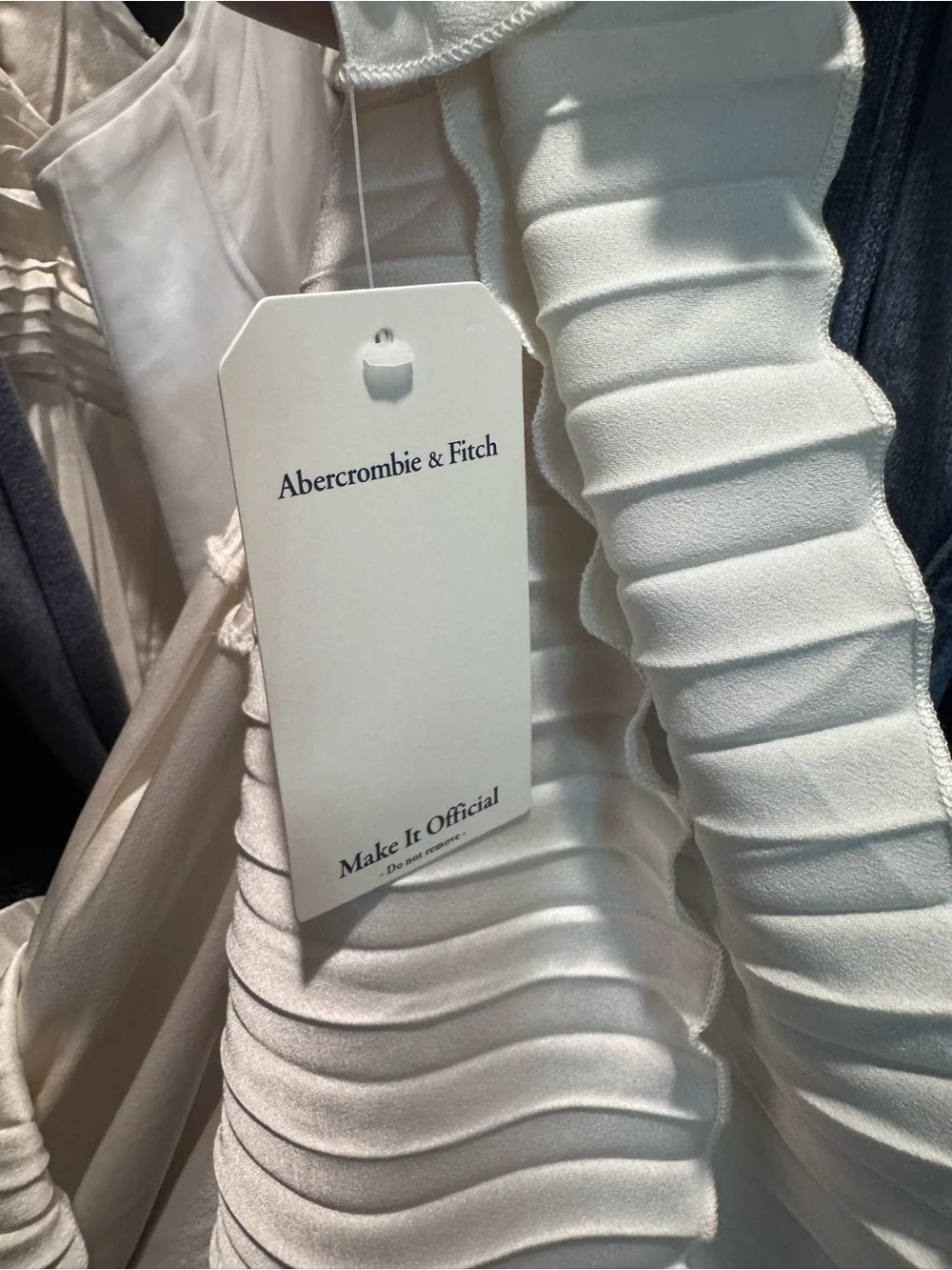 Abercrombie & Fitch never worn